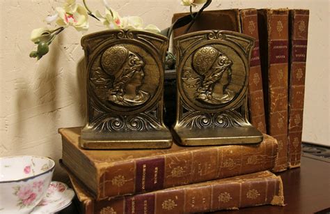roman bookends